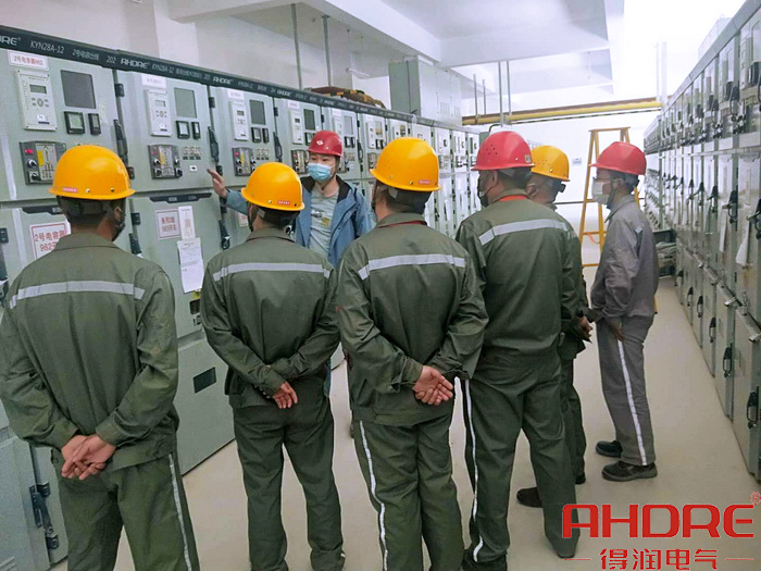 現(xiàn)場實(shí)操培訓(xùn).jpg 現(xiàn)場實(shí)操培訓(xùn).jpg