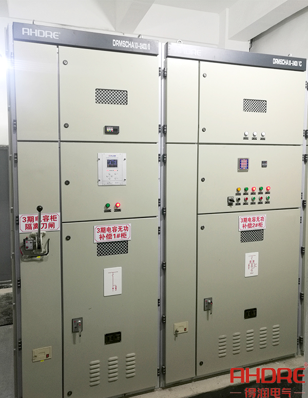高壓無功自動(dòng)補(bǔ)償裝置.jpg 高壓無功自動(dòng)補(bǔ)償裝置.jpg
