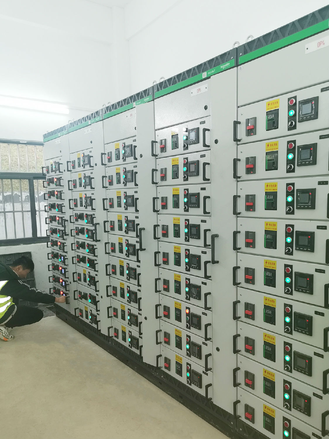 施耐德BlokSeT低壓開關(guān)柜 施耐德BlokSeT低壓開關(guān)柜