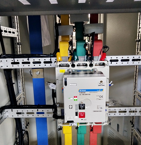 三相母排圖.jpg 三相母排圖.jpg