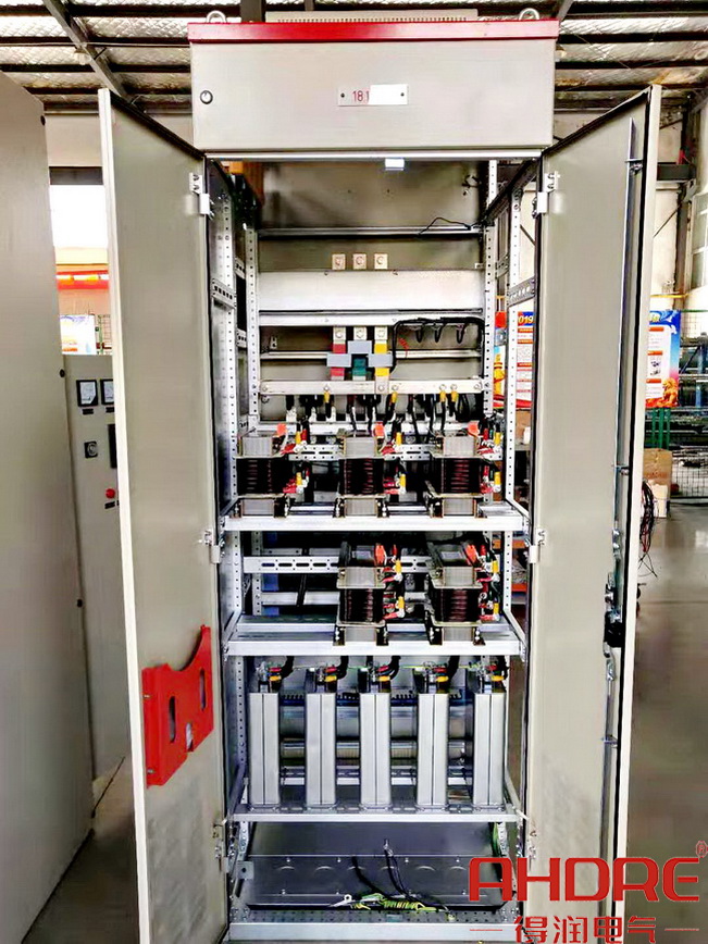 得潤(rùn)電氣 低壓無(wú)功補(bǔ)償裝置 得潤(rùn)電氣 低壓無(wú)功補(bǔ)償裝置