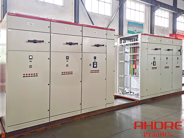 低壓無功補(bǔ)償柜.jpg 低壓無功補(bǔ)償柜.jpg