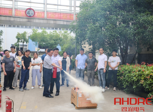 青總現場消防演練.jpg 青總現場消防演練.jpg