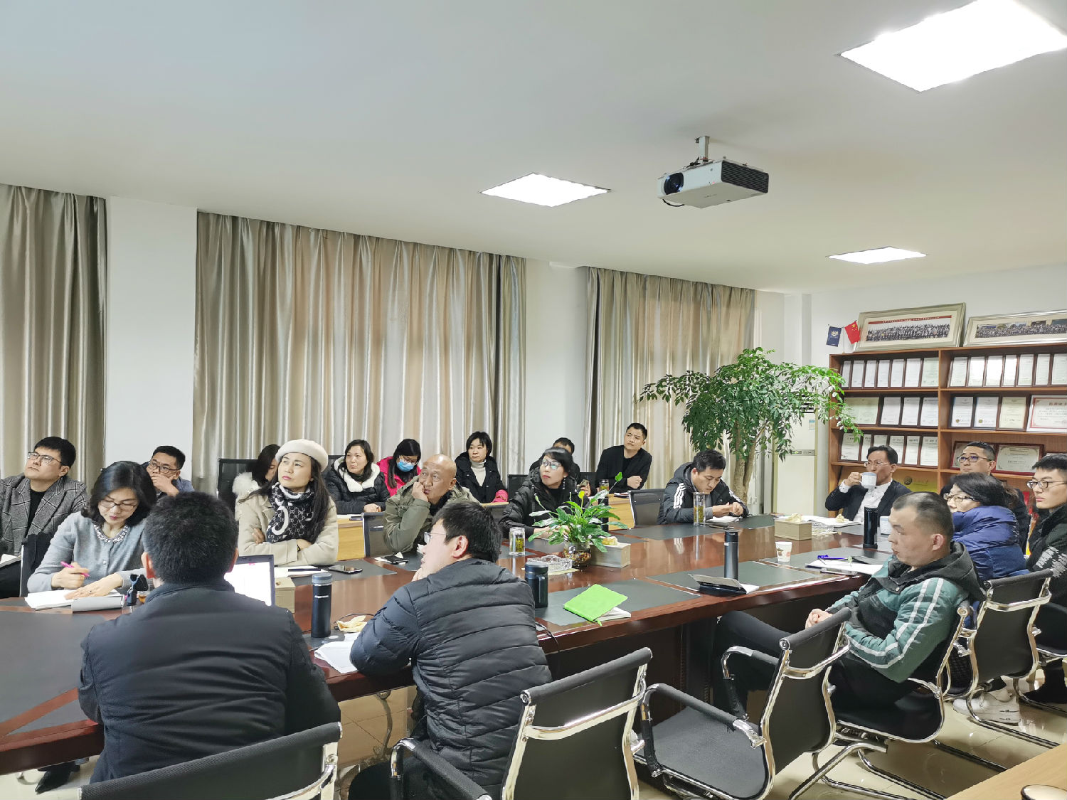 會(huì)議圖 會(huì)議圖