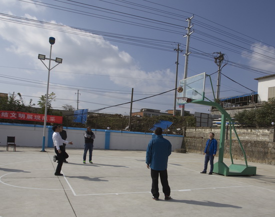 得潤電氣 電氣成套設(shè)備廠家 咨詢熱線:4000551777 得潤電氣 電氣成套設(shè)備廠家 咨詢熱線:4000551777