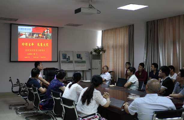 安徽得潤電氣 高低壓開關(guān)柜 軟起柜 咨詢熱線4000551777 安徽得潤電氣 高低壓開關(guān)柜 軟起柜 咨詢熱線4000551777