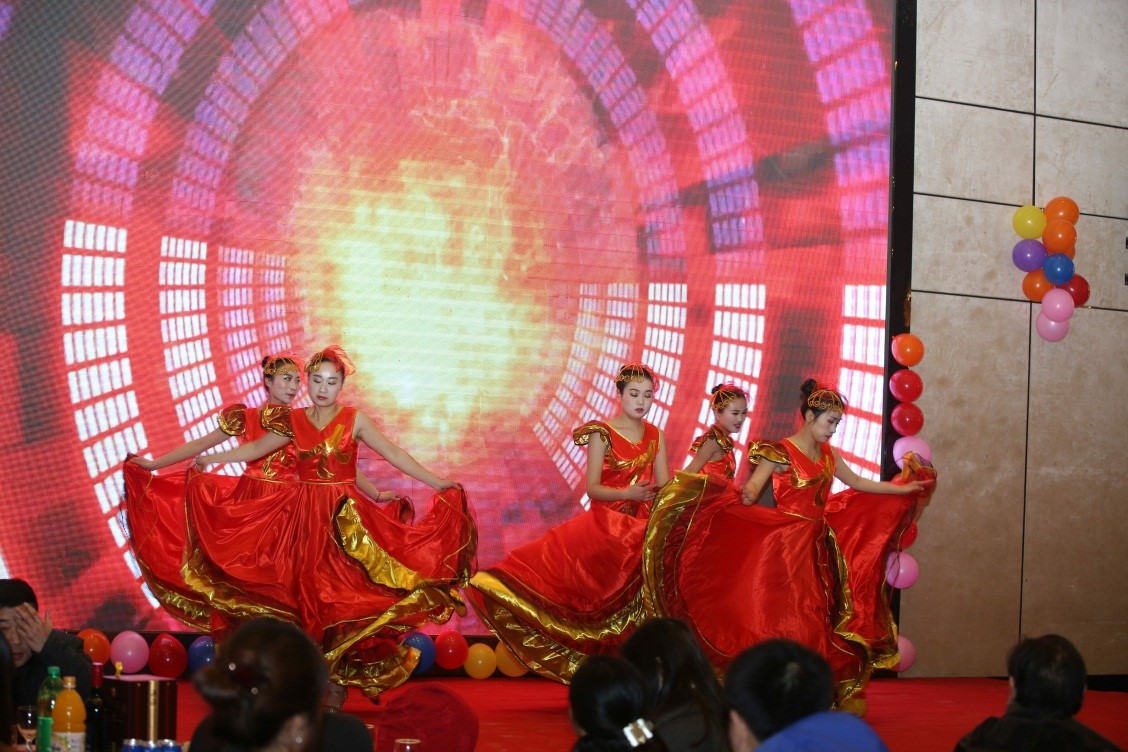 安徽得潤電氣2016迎新晚會(www.5277888.com)全國統(tǒng)一客服熱線:400-0551-777 安徽得潤電氣2016迎新晚會(www.5277888.com)全國統(tǒng)一客服熱線:400-0551-777