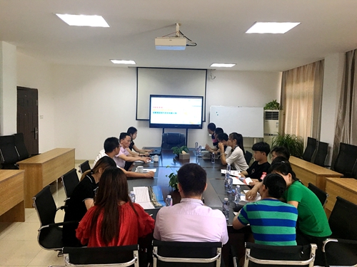 得潤(rùn)電氣 合肥 開關(guān)柜廠家 電話:400-0551-777 qq:3176885416 得潤(rùn)電氣 合肥 開關(guān)柜廠家 電話:400-0551-777 qq:3176885416