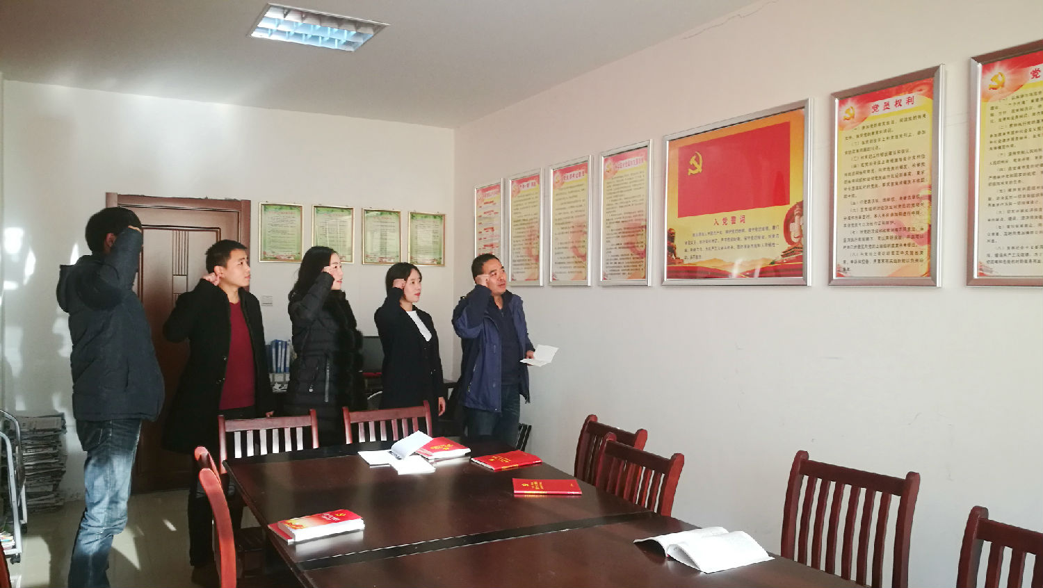 安徽得潤電氣 專業(yè) 研發(fā) 生產(chǎn) 調(diào)試 銷售 高低壓開關(guān)柜 配電柜 廠家 價(jià)格 電話:400-0551-777 qq:3176885416 安徽得潤電氣 專業(yè) 研發(fā) 生產(chǎn) 調(diào)試 銷售 高低壓開關(guān)柜 配電柜 廠家 價(jià)格 電話:400-0551-777 qq:3176885416