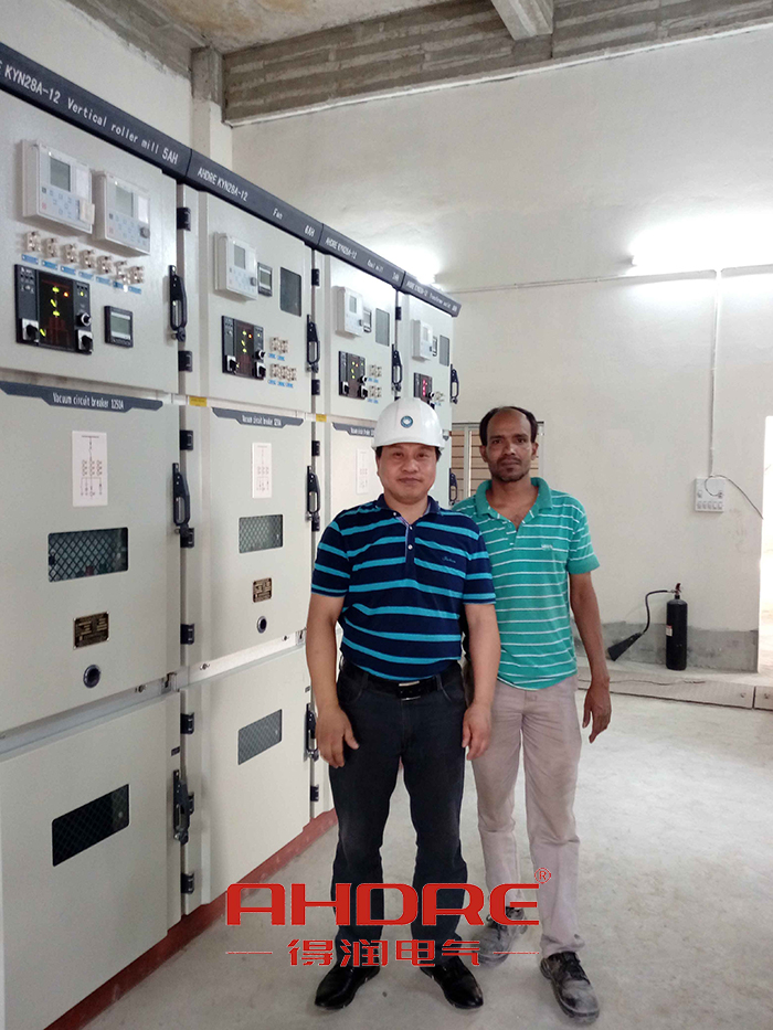 得潤(rùn)電氣 開(kāi)關(guān)柜生產(chǎn)專(zhuān)家 咨詢(xún)熱線:4000551777 QQ:3176885416 得潤(rùn)電氣 開(kāi)關(guān)柜生產(chǎn)專(zhuān)家 咨詢(xún)熱線:4000551777 QQ:3176885416