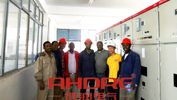 得潤(rùn)電氣 開(kāi)關(guān)柜生產(chǎn)專(zhuān)家 咨詢(xún)熱線:4000551777 QQ:3176885416 得潤(rùn)電氣 開(kāi)關(guān)柜生產(chǎn)專(zhuān)家 咨詢(xún)熱線:4000551777 QQ:3176885416