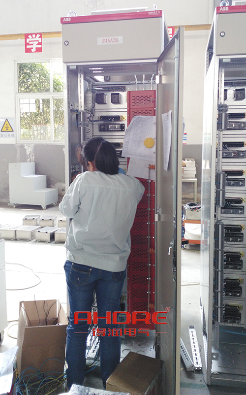 得潤(rùn)電氣 低壓開(kāi)關(guān)柜 咨詢熱線:4000551777 得潤(rùn)電氣 低壓開(kāi)關(guān)柜 咨詢熱線:4000551777