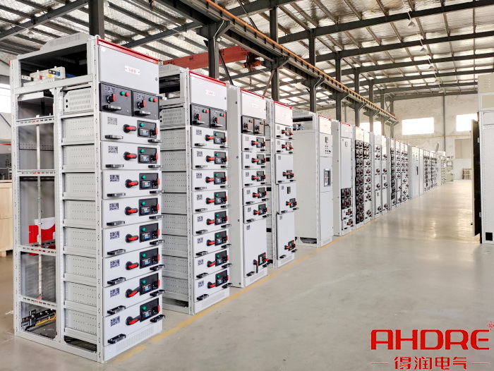 低壓成套設備.jpg 低壓成套設備.jpg