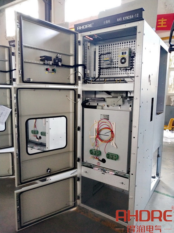 高壓計(jì)量柜整體結(jié)構(gòu)圖.jpg 高壓計(jì)量柜整體結(jié)構(gòu)圖.jpg