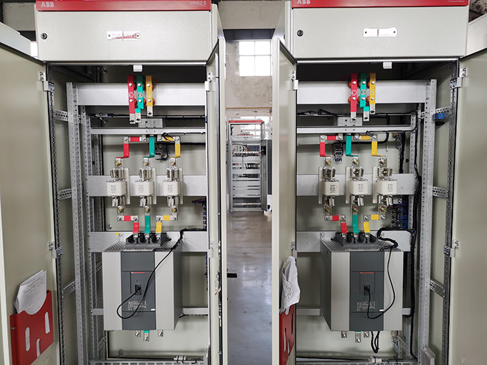 軟起柜.jpg 軟起柜.jpg