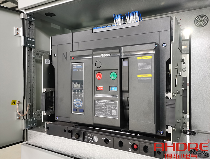 真空斷路器.jpg 真空斷路器.jpg