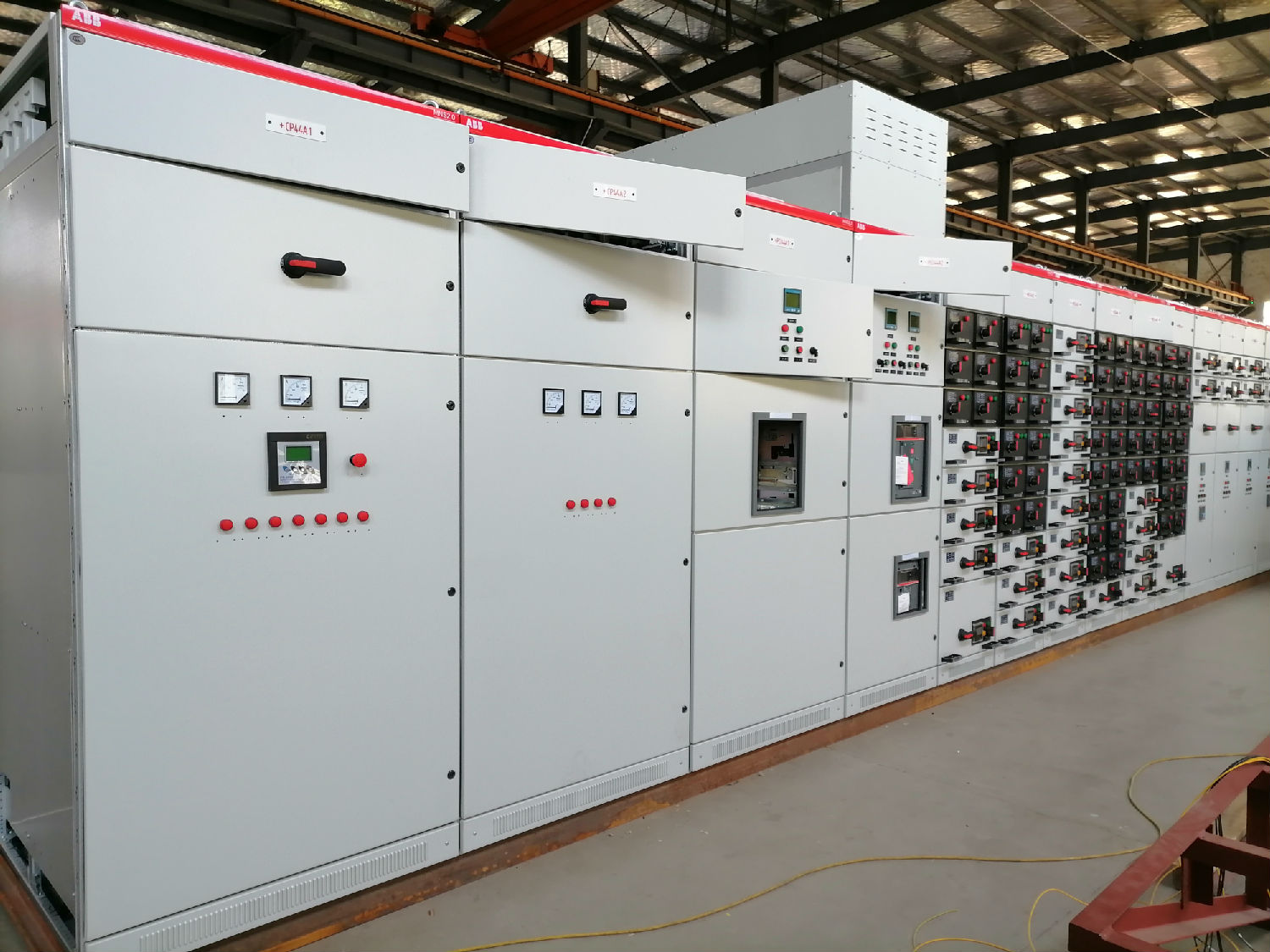 MNS2.0低壓開關(guān)柜生產(chǎn)線 MNS2.0低壓開關(guān)柜生產(chǎn)線