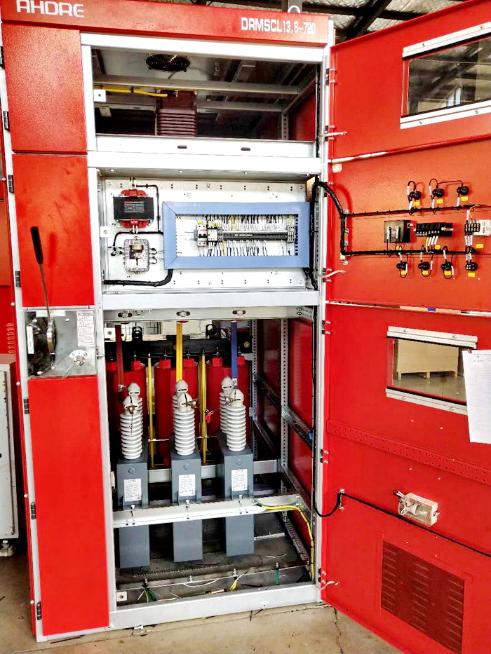 得潤(rùn)電氣 無(wú)功自動(dòng)補(bǔ)償裝置 得潤(rùn)電氣 無(wú)功自動(dòng)補(bǔ)償裝置