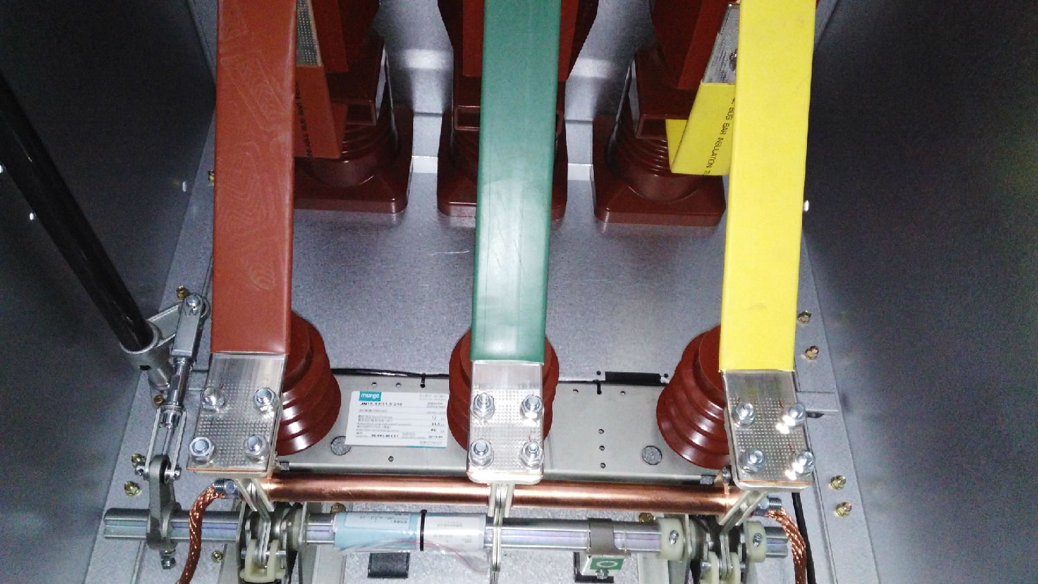 KYN28A-12高壓開關(guān)柜 安徽得潤(rùn)電氣 400-128-7988 KYN28A-12高壓開關(guān)柜 安徽得潤(rùn)電氣 400-128-7988