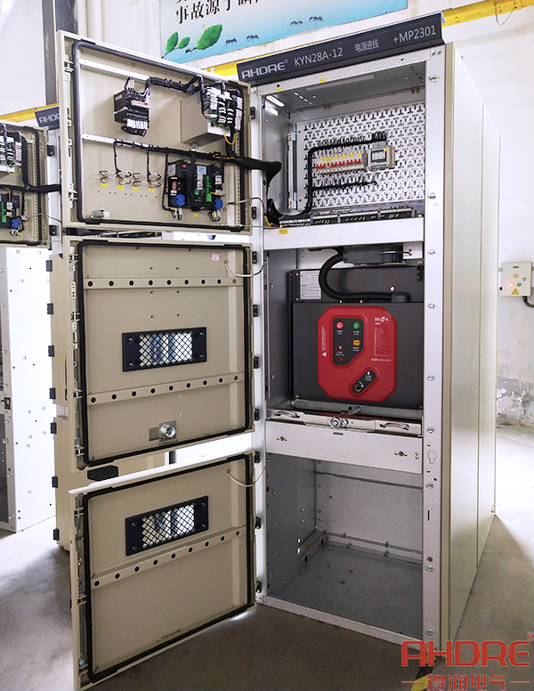 10KV高壓進線柜.jpg 10KV高壓進線柜.jpg
