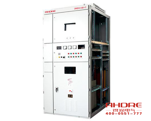 隨著電網供電質量進一步加強，為了節(jié)約電能，提高電能的利用率，各企業(yè)積極的在中壓系統(tǒng)采取電容集中補償有力措施，以利功率因數(shù)的提高。這樣企業(yè)就需要找生產無功補償裝置廠家購買無功補償裝置。安徽得潤電氣技術有限公司就是一家有實力的無功補償裝置生產廠家。下面介紹一下得潤電氣無功補償裝置產品的優(yōu)勢在哪里？